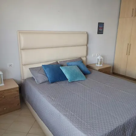 Brucci Seaview Apartament *