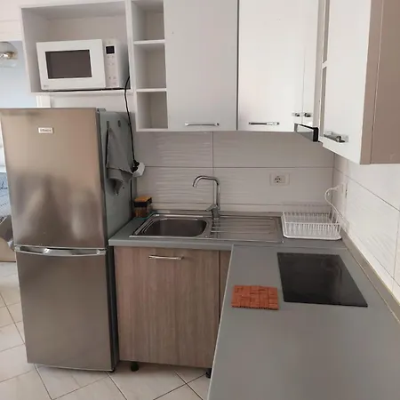 Brucci Seaview Apartament *